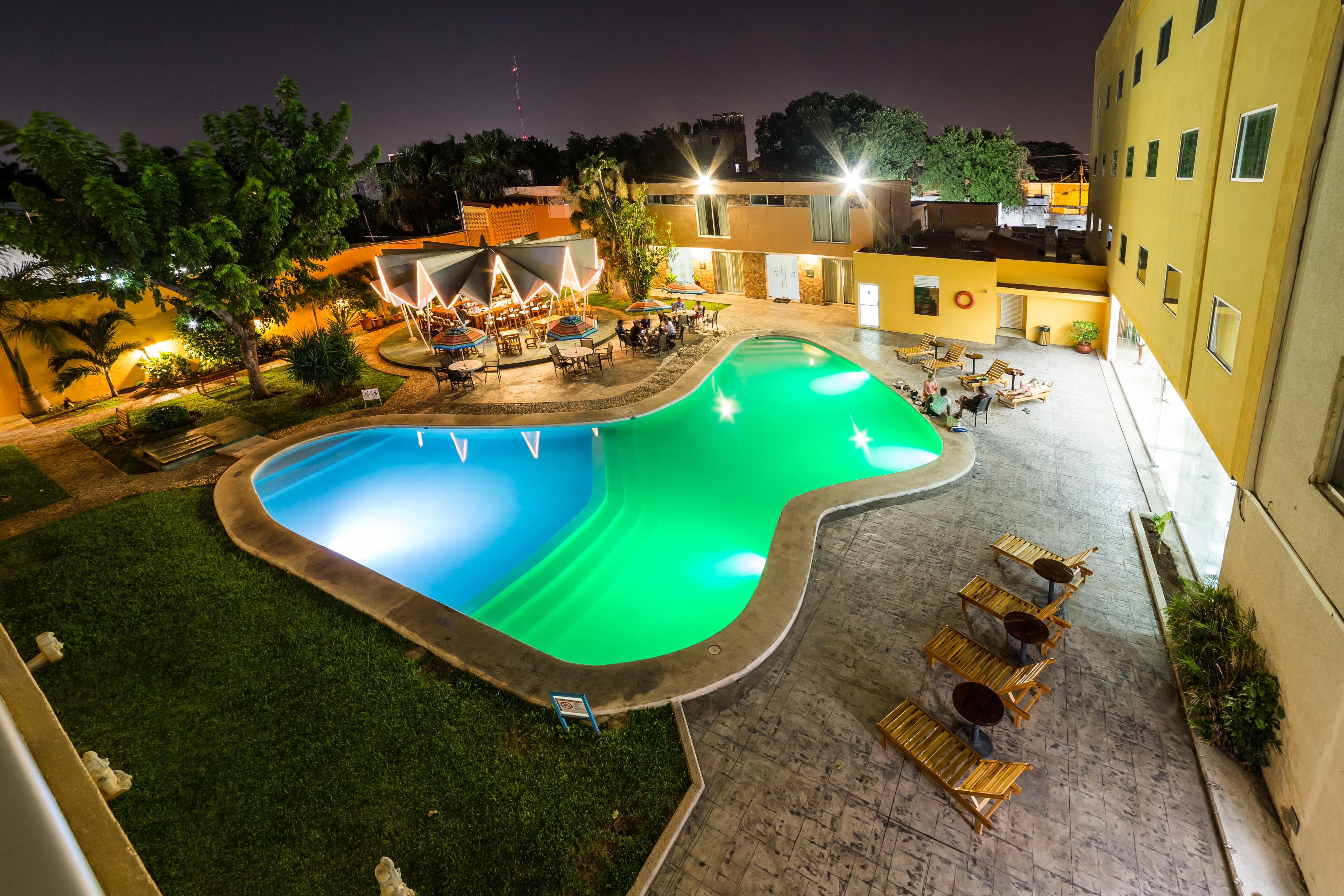 Hotel Maria Del Carmen Mérida Exteriör bild
