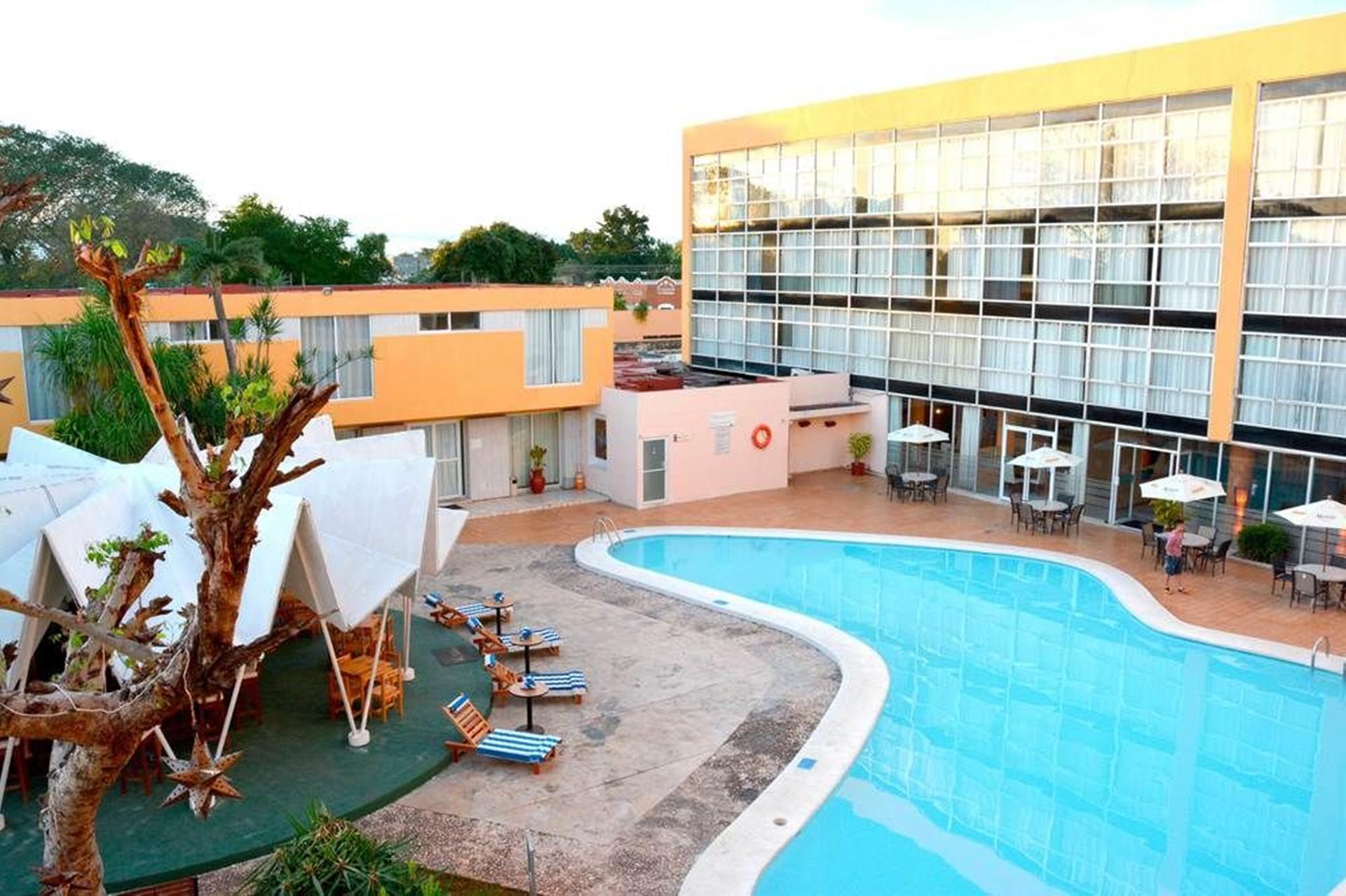 Hotel Maria Del Carmen Mérida Exteriör bild