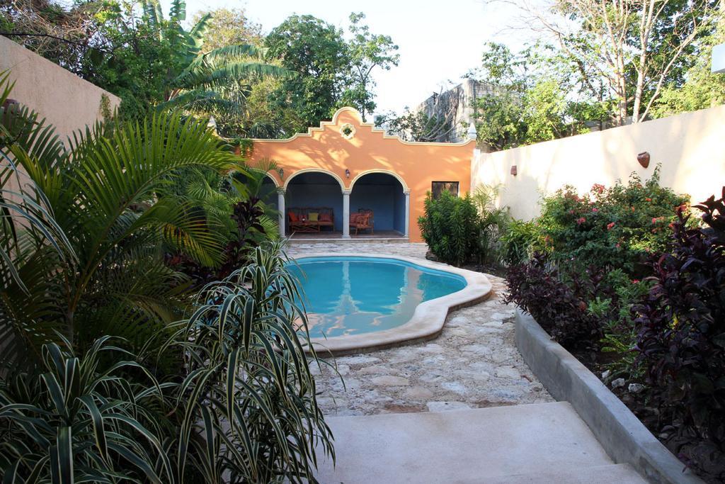 Hotel Maria Del Carmen Mérida Exteriör bild