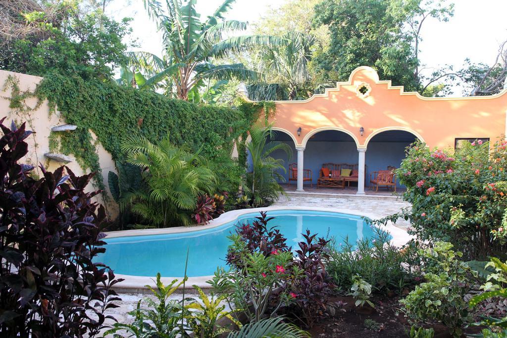 Hotel Maria Del Carmen Mérida Exteriör bild