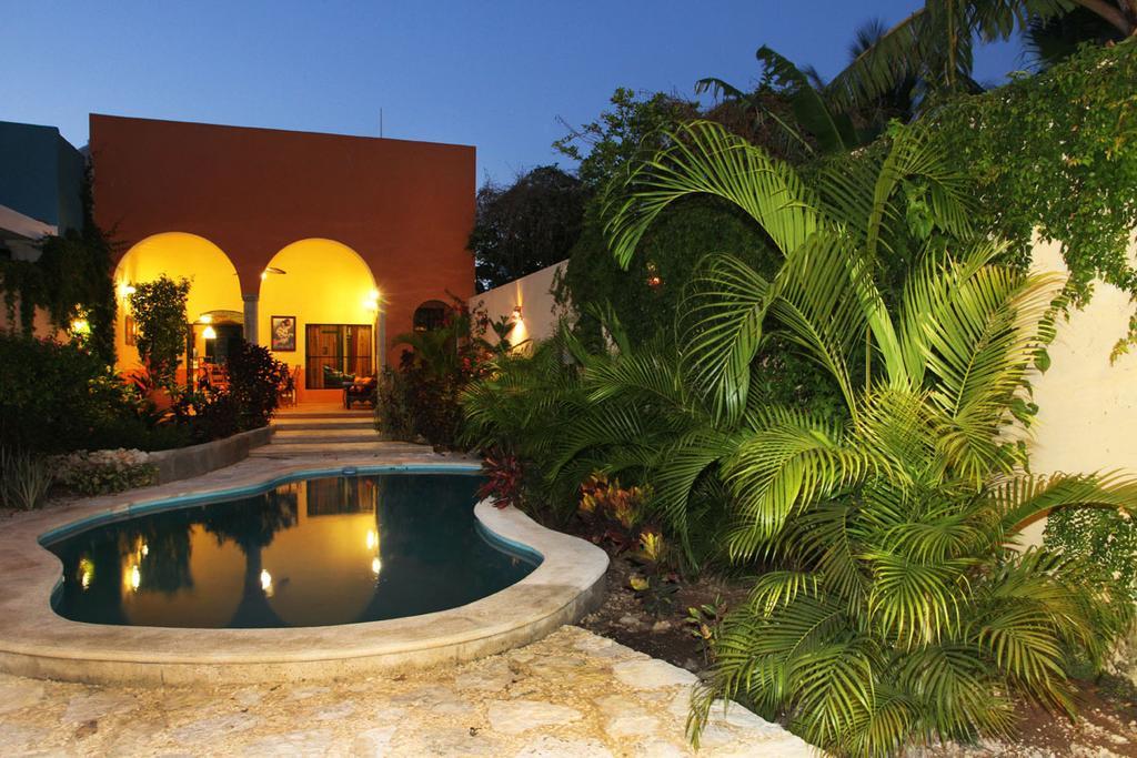 Hotel Maria Del Carmen Mérida Exteriör bild